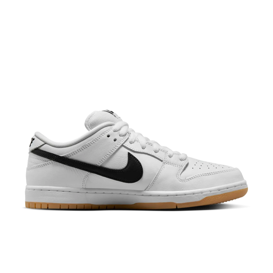 NIKE SB DUNK LOW - WHITE AND GUM LIGHT BROWN